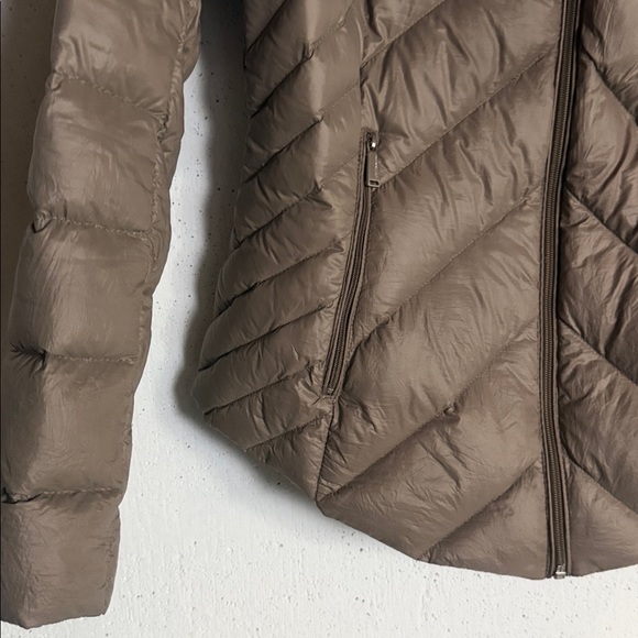 BCBGeneration Women's Packable Jacket, M - Picture 11 of 16